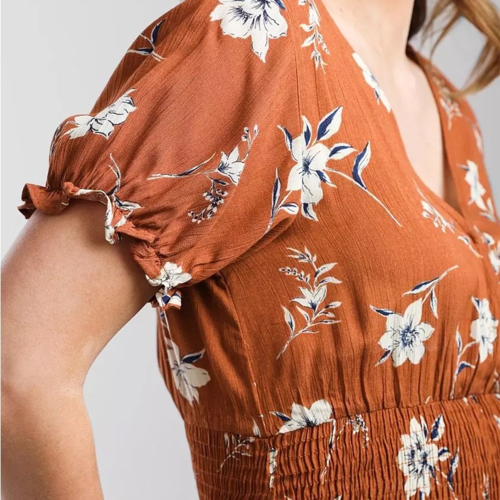 Paper Crane Rust Floral Blouse - Picture 5 of 5